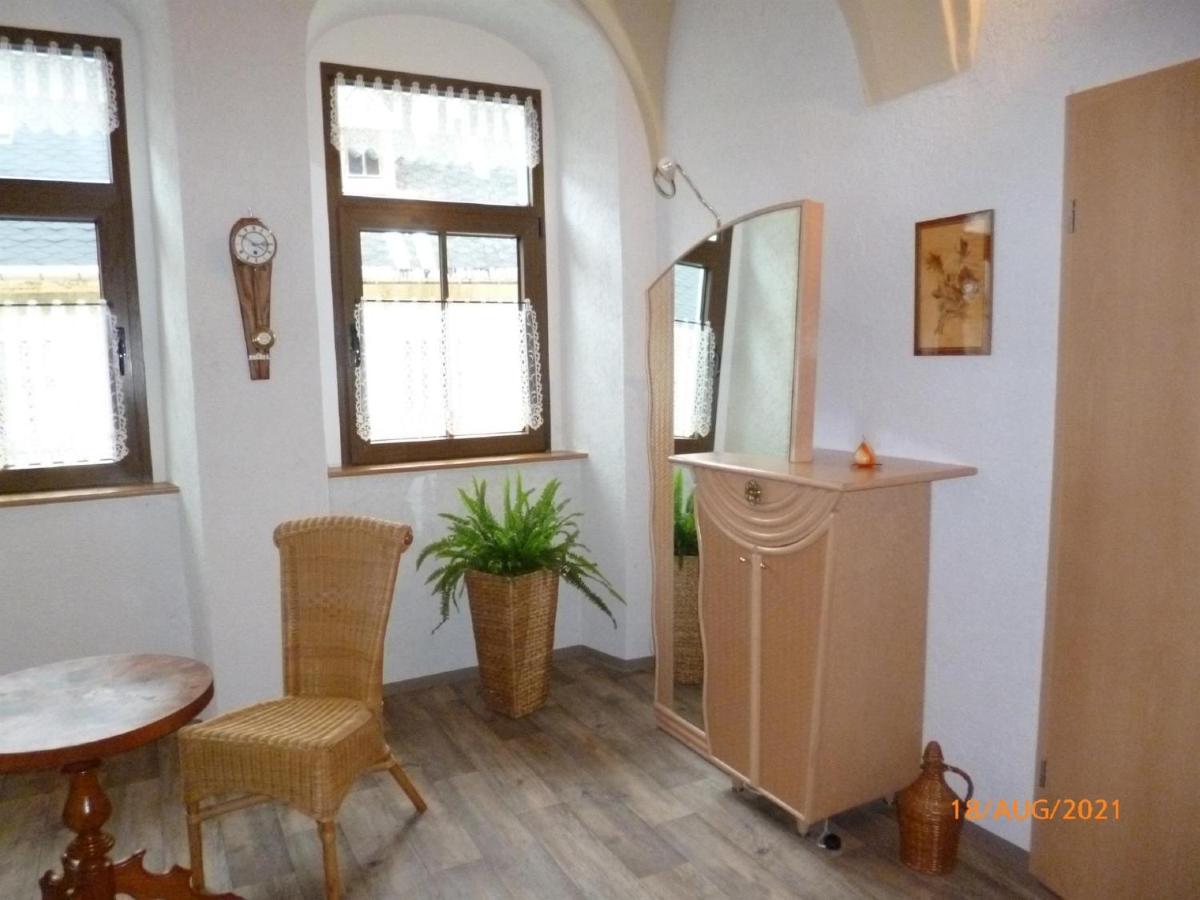 Im Vierseitenhof Linke Apartment