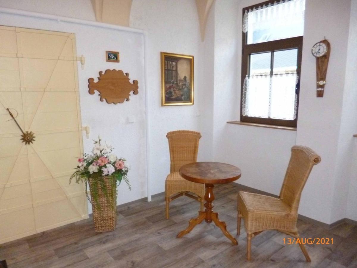 Im Vierseitenhof Linke Apartment